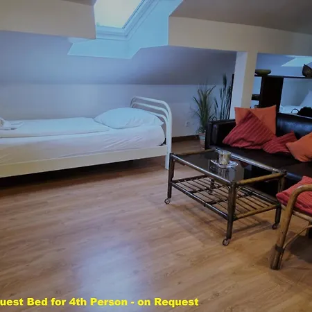 Haus Kreuzeckwiese - Self Catering גרמיש-פרטנקירכן