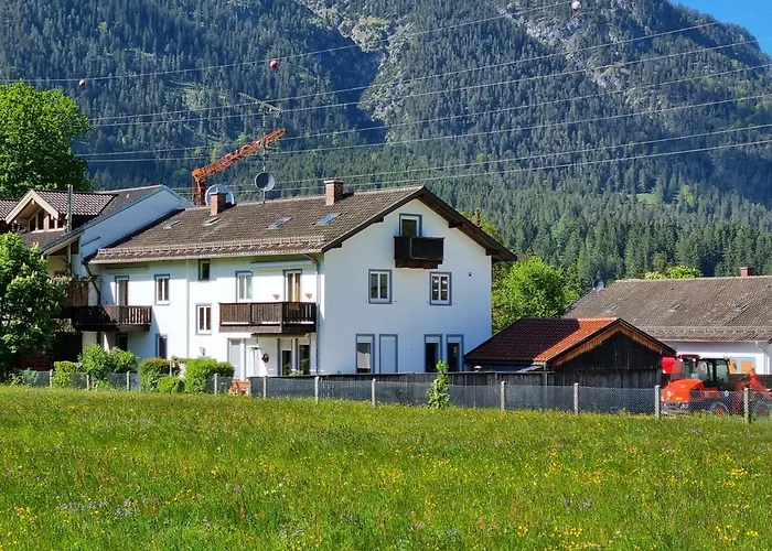 דירה Haus Kreuzeckwiese - Self Catering גרמיש-פרטנקירכן